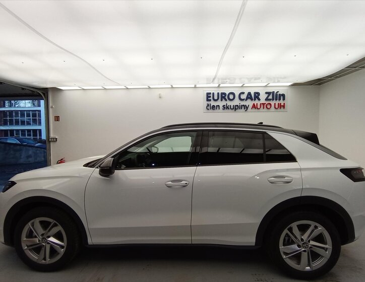 Volkswagen T-Roc SUV / Terénní 1,5 l 110 kw