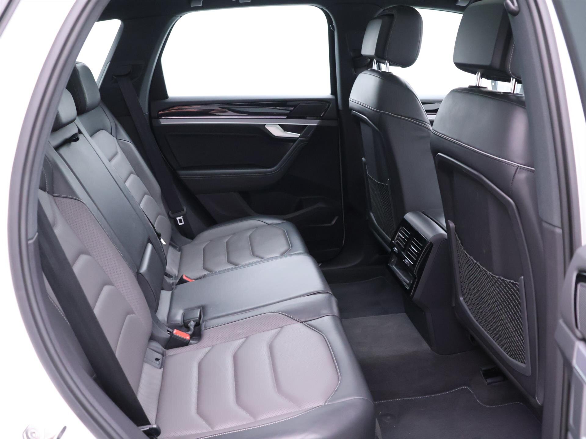 Volkswagen Touareg SUV 3,0 l 170 kw