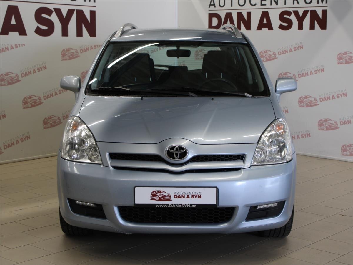 Toyota Corolla Verso Kombi 1,8 l 95 kw