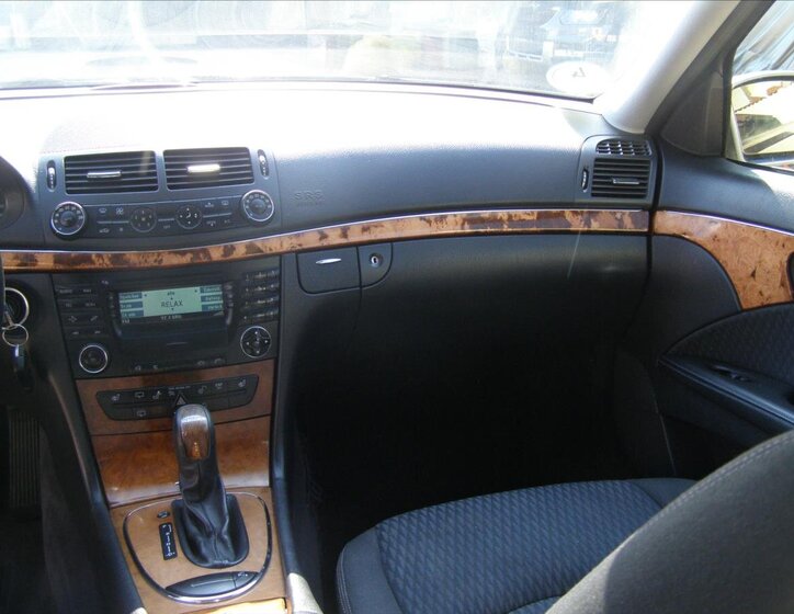 Mercedes-Benz Třídy E Kombi 2,1 l 110 kw