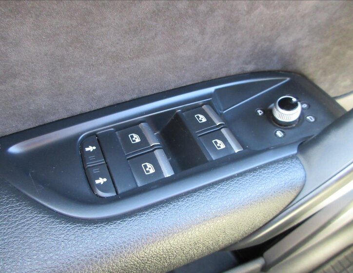 Audi Q5 SUV / Terénní 2,0 l 140 kw