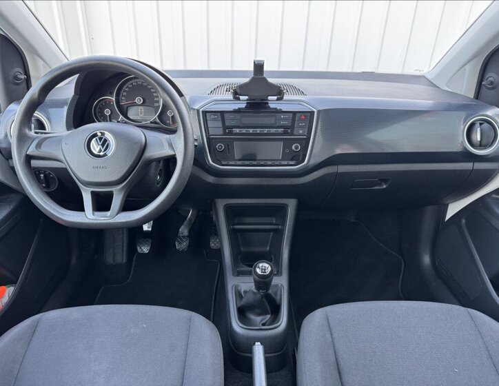 Volkswagen up! 28