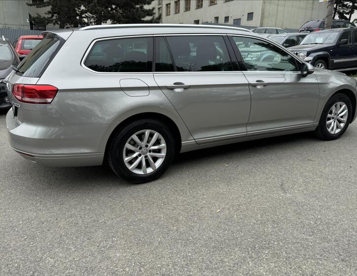 Volkswagen Passat 12