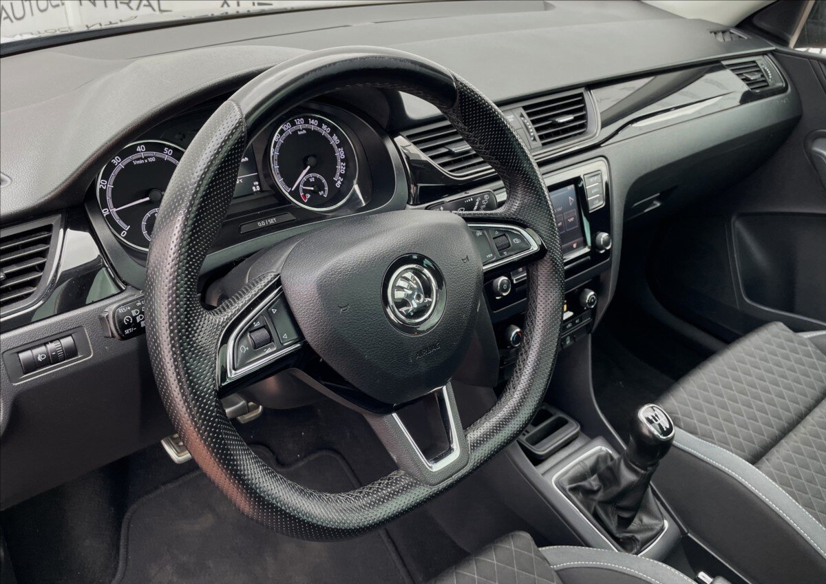 Škoda Rapid Hatchback 999,0 70 kw