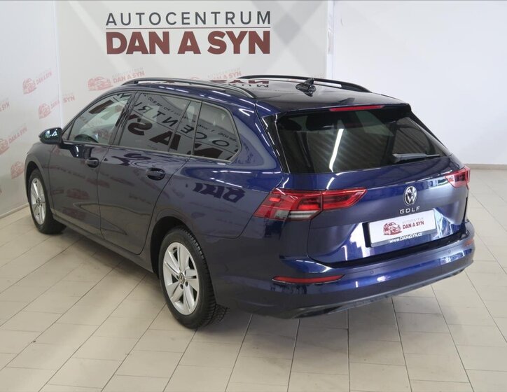 Volkswagen Golf Kombi 1,5 l 96 kw