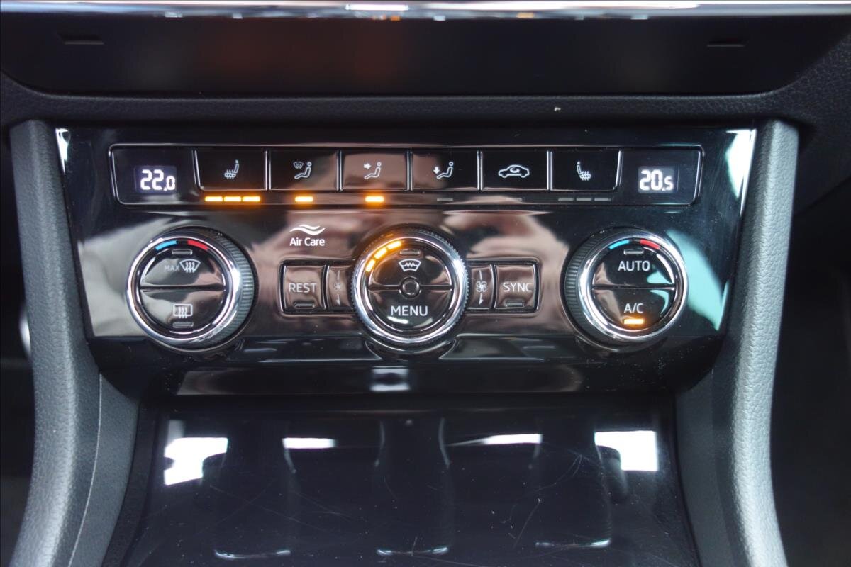 Škoda Superb Kombi 2,0 l 140 kw