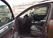 Volkswagen Touareg 11