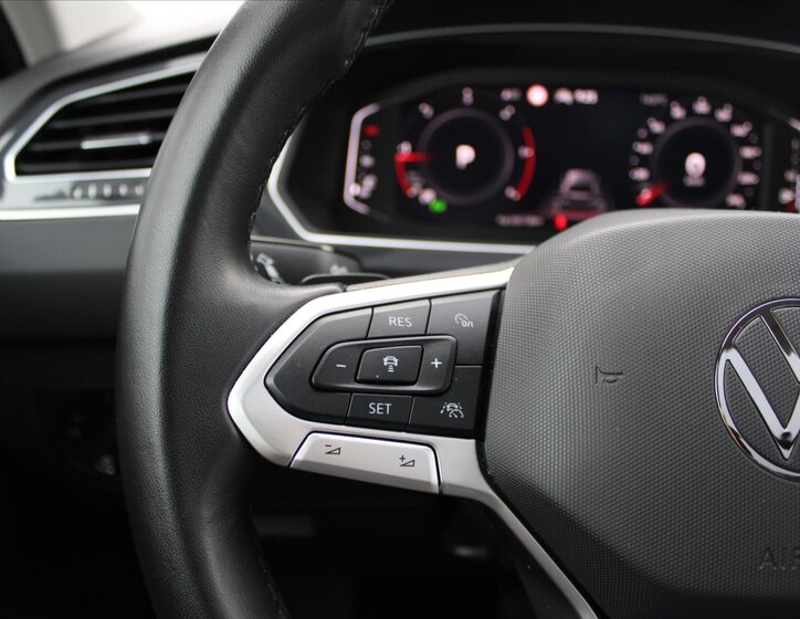 Volkswagen Tiguan SUV 2,0 l 110 kw