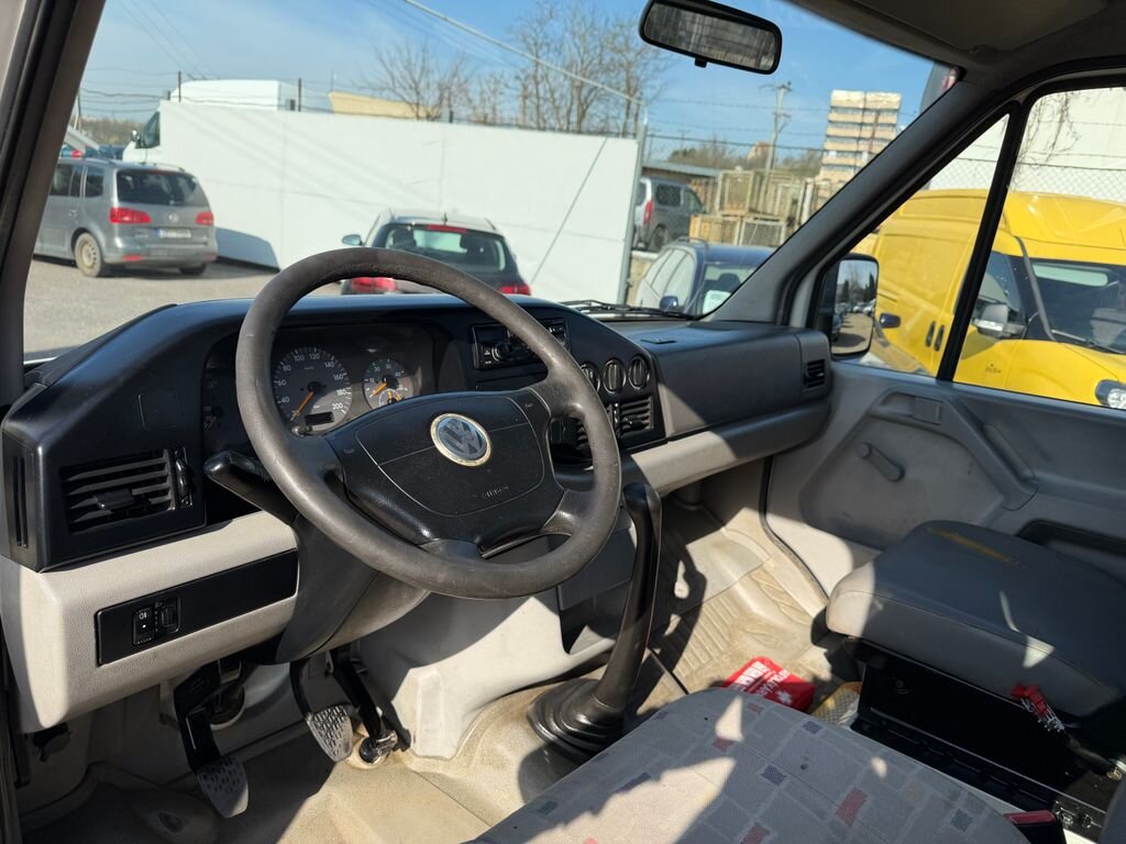 Volkswagen LT Skříň 2,5 l 70 kw