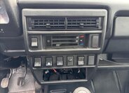 Lada Niva SUV / Terénní 1,7 l 61 kw