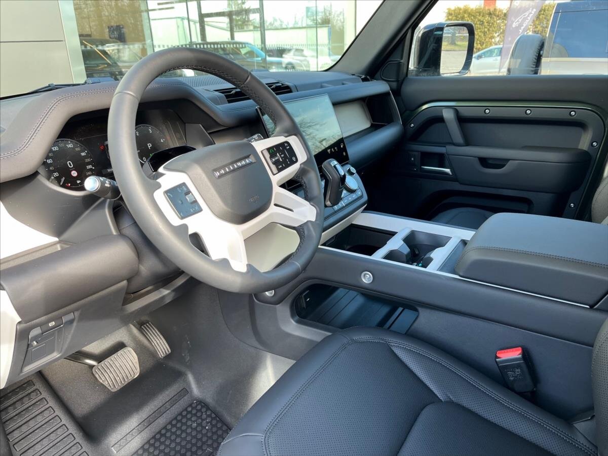 Land Rover Defender SUV 3,0 l 147 kw