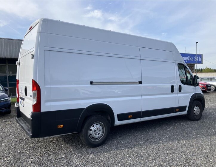 Peugeot Boxer Skříň 2,2 l 121 kw