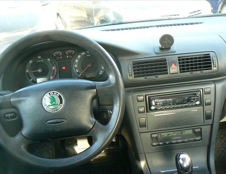 Škoda Superb Sedan 1,9 l 74 kw