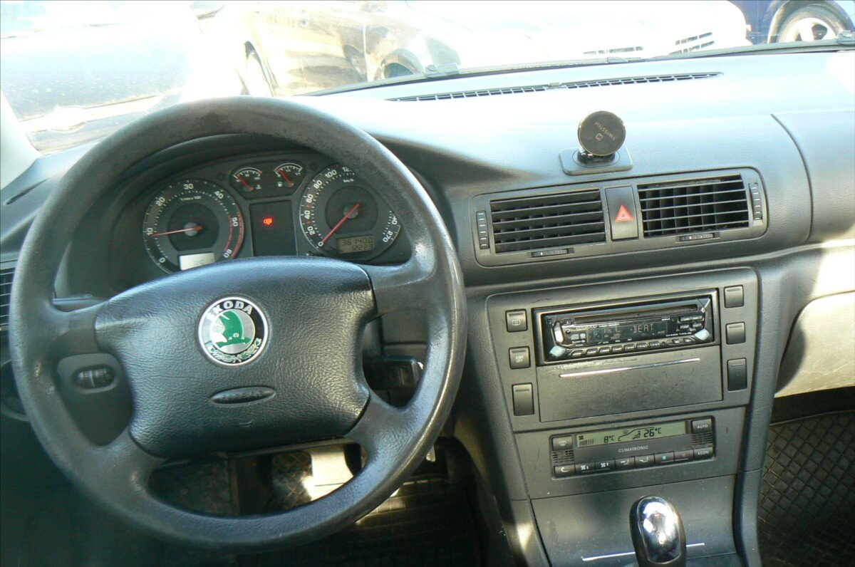 Škoda Superb Sedan 1,9 l 74 kw