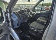 Ford Transit 9