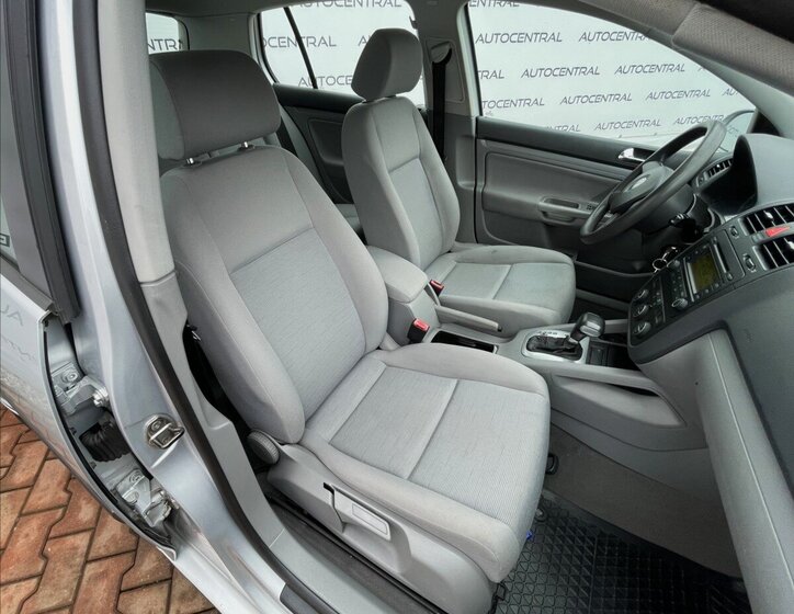 Volkswagen Golf Hatchback 1,6 l 85 kw