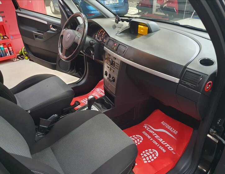 Opel Meriva MPV 1,6 l 77 kw