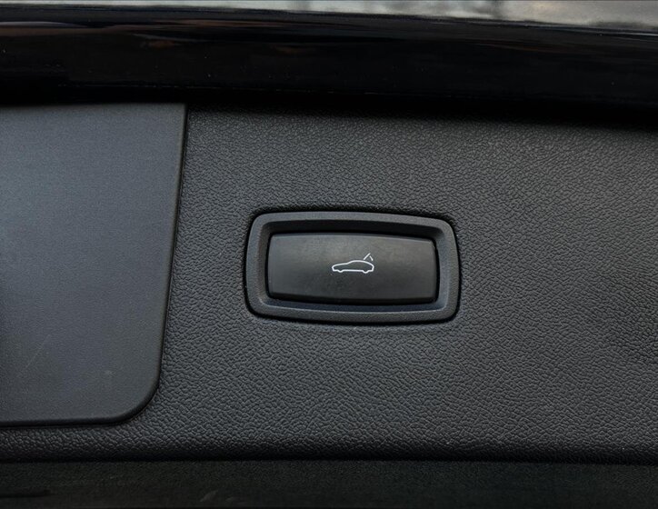 Porsche Cayenne SUV 3,0 l 250 kw