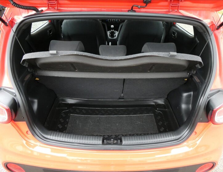 Hyundai i10 Hatchback 998,0 49 kw