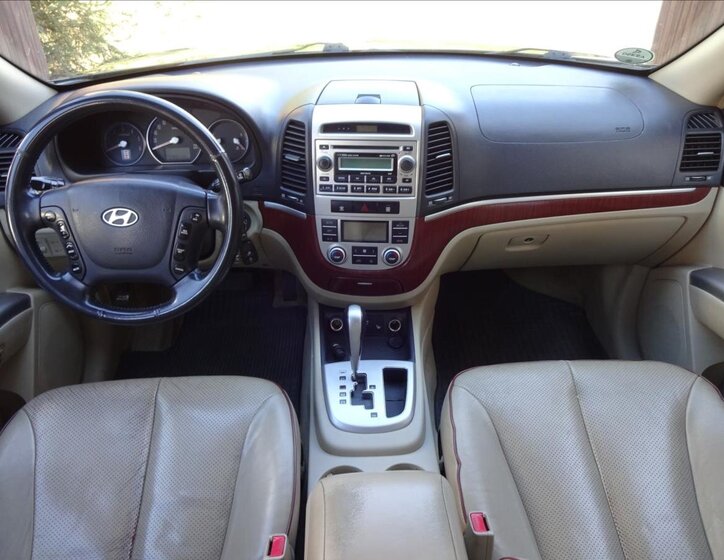 Hyundai Santa Fe SUV / Terénní 2,2 l 114 kw