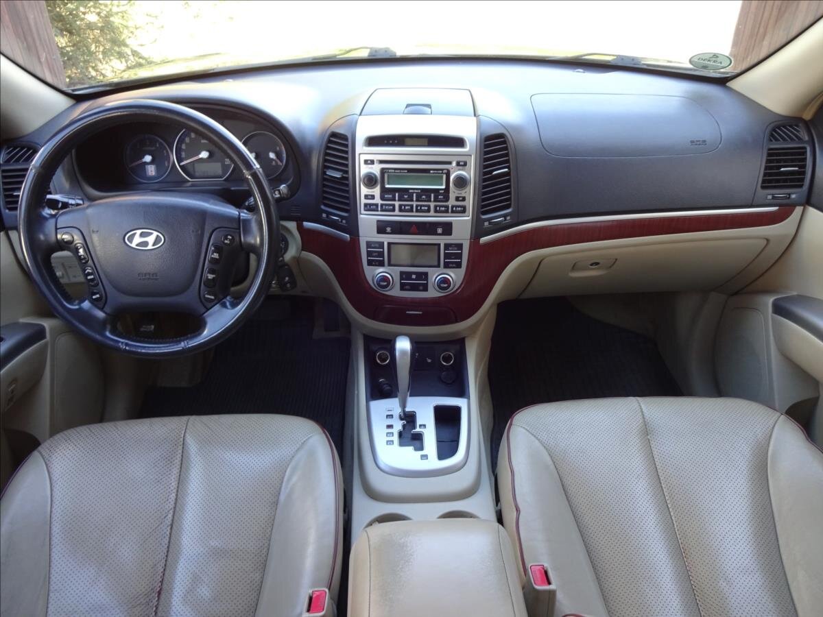 Hyundai Santa Fe SUV / Terénní 2,2 l 114 kw