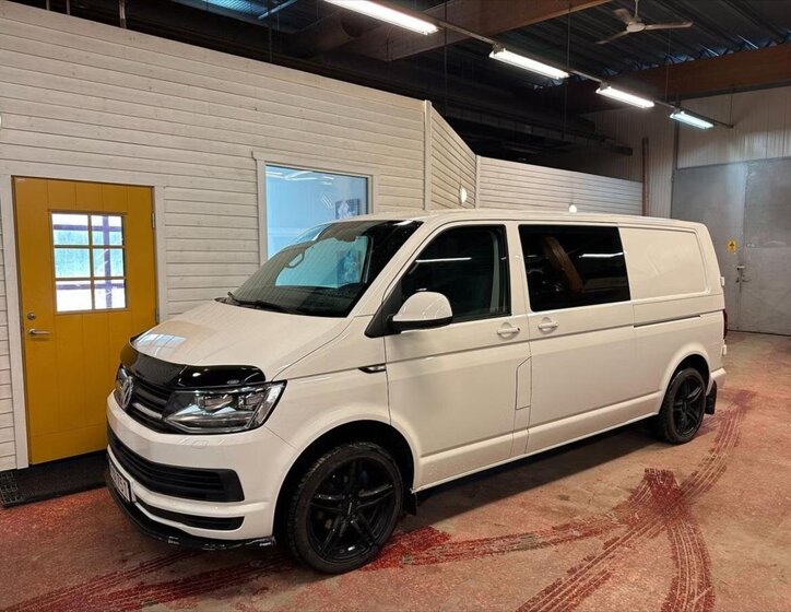 Volkswagen Transporter 1