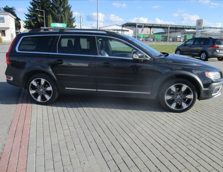 Volvo XC70 7