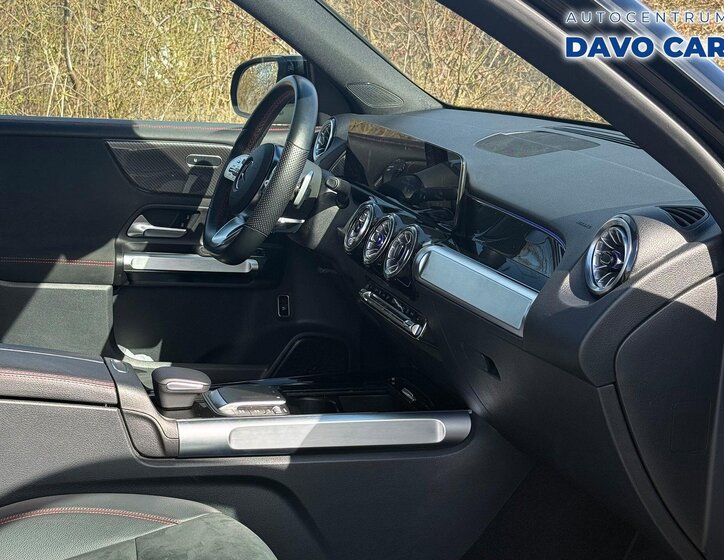 Mercedes-Benz GLB SUV / Terénní 2,0 l 110 kw