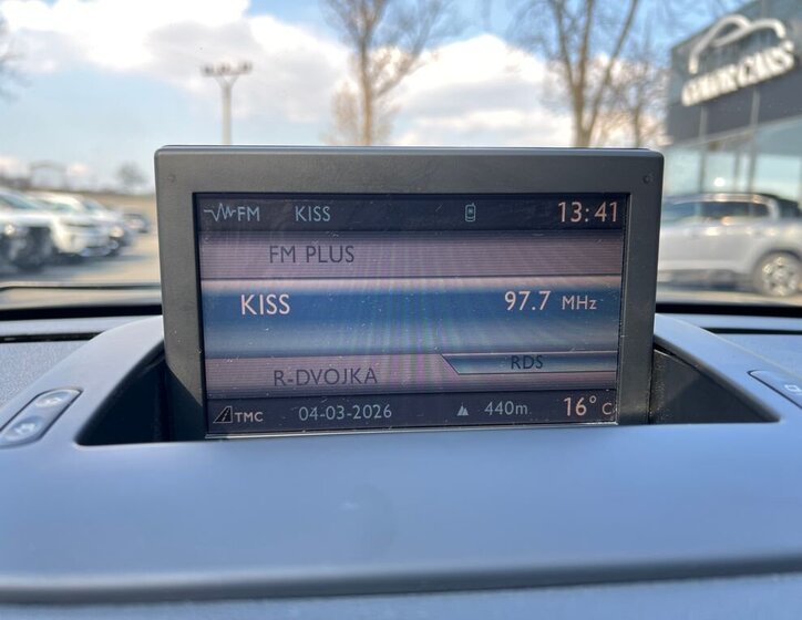 Peugeot 5008 MPV 2,0 l 120 kw