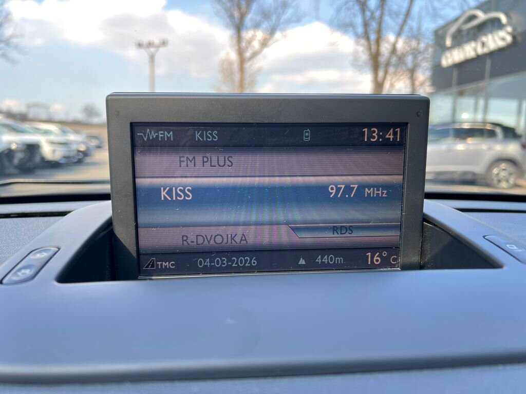 Peugeot 5008 MPV 2,0 l 120 kw