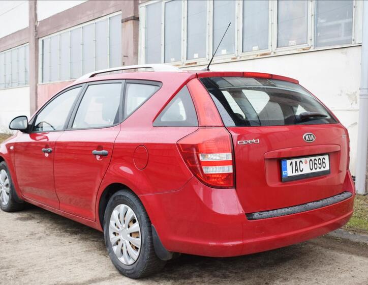 KIA Ceed 4