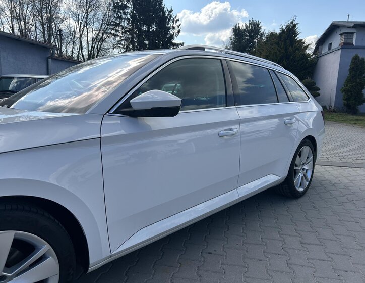 Škoda Superb Kombi 2,0 l 110 kw