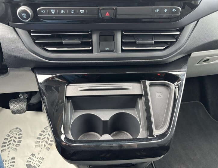 Ford Tourneo Custom MPV 0,0 160 kw