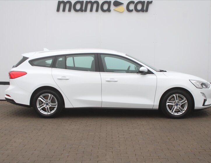 Ford Focus Kombi 999,0 74 kw