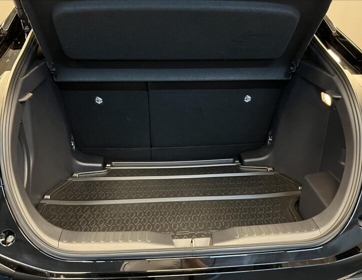 Toyota C-HR Hatchback 2,0 l 112 kw