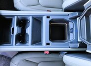 Land Rover Defender SUV / Terénní 3,0 l 183 kw