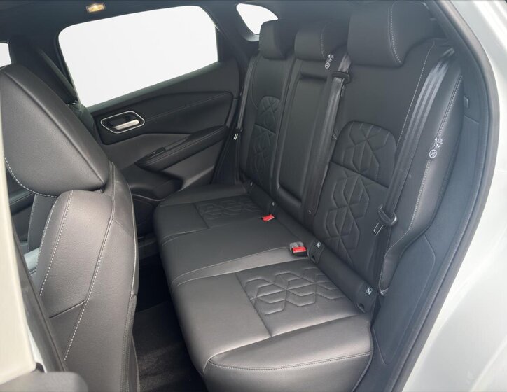 Nissan Qashqai SUV / Terénní 1,3 l 116 kw