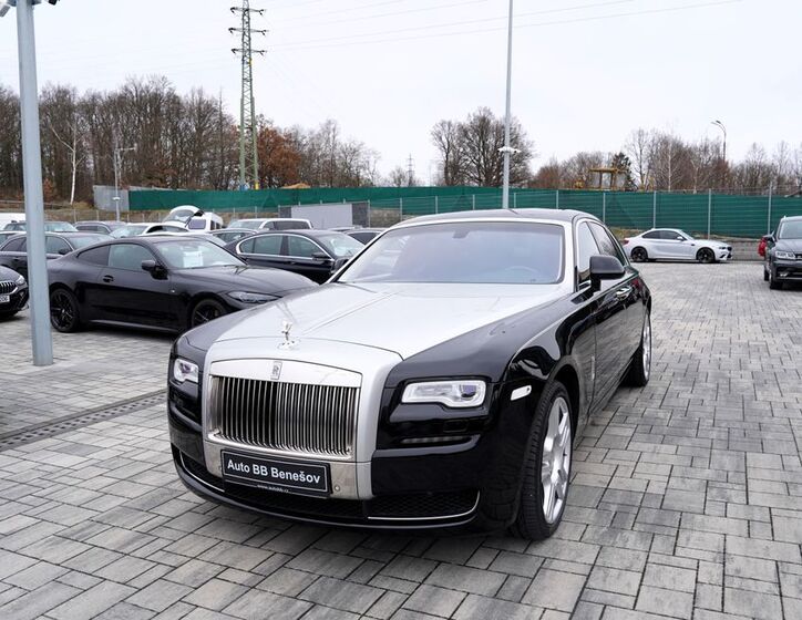 Rolls-Royce Ghost Sedan 6,6 l 420 kw