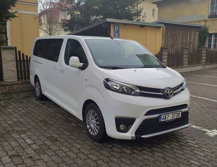 Toyota ProAce VAN-Minibus 2,0 l 110 kw