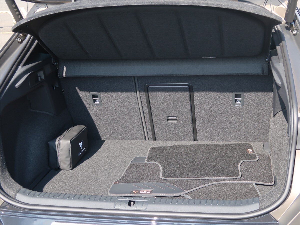 Cupra Formentor SUV / Terénní 2,0 l 294 kw