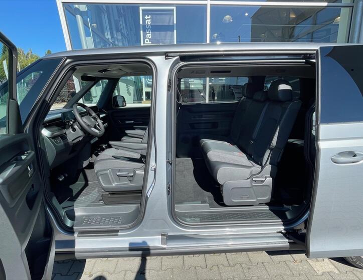 Volkswagen ID.Buzz 13