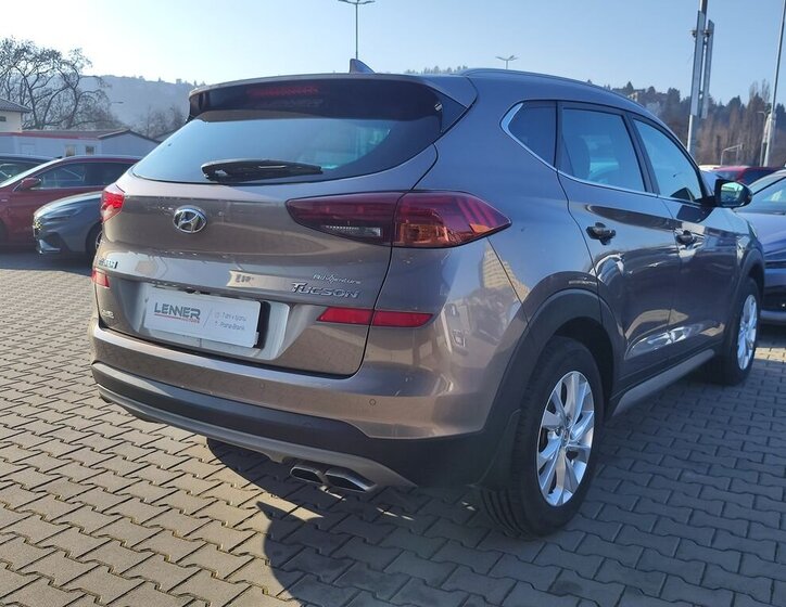 Hyundai Tucson SUV / Terénní 1,6 l 100 kw