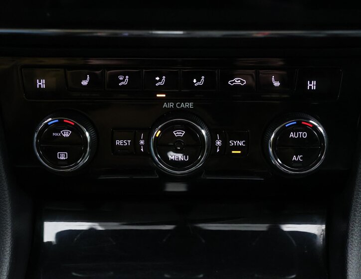 Škoda Superb Liftback 2,0 l 140 kw