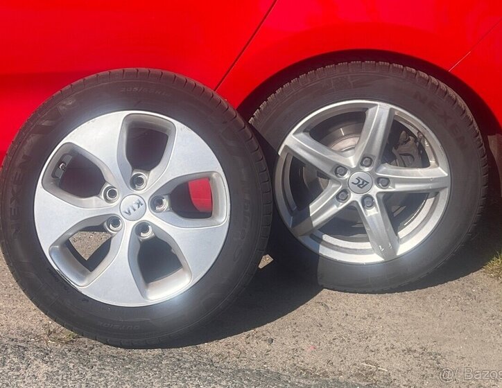 KIA Carens MPV 0,0 100 kw