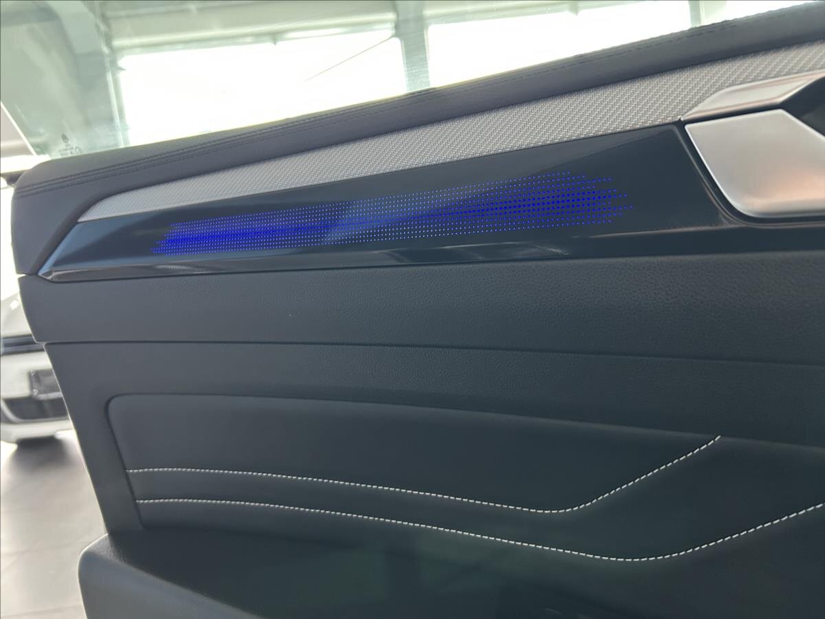 Volkswagen Arteon Kombi 2,0 l 147 kw