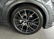 Audi Q8 SUV / Terénní 3,0 l 250 kw