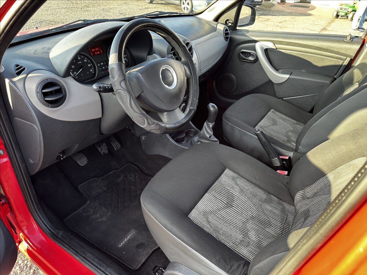 Dacia Sandero Hatchback 1,1 l 55 kw