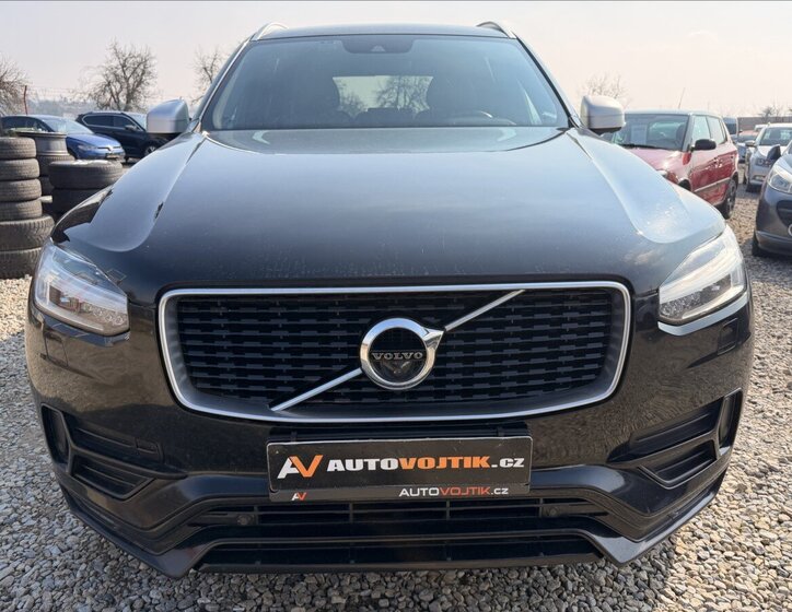 Volvo XC90 SUV / Terénní 2,0 l 173 kw