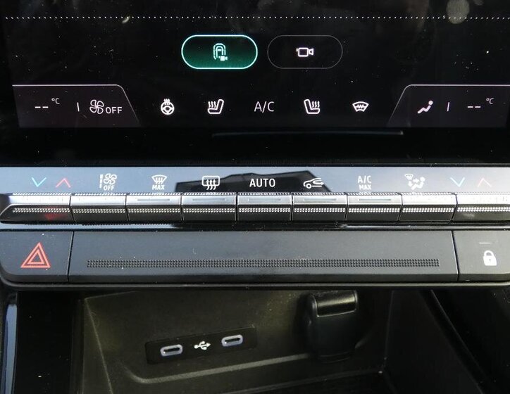 Renault Austral SUV / Terénní 1,3 l 116 kw