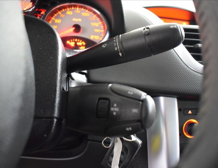 Peugeot 207 Kabriolet 1,6 l 88 kw